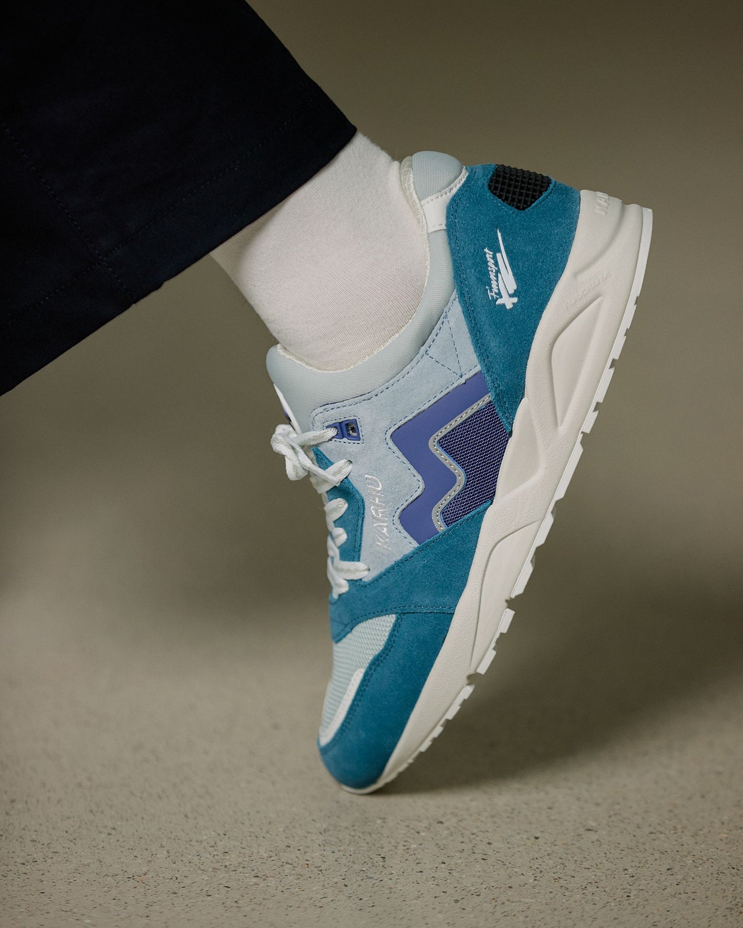 Aria 95 Blue Mirage/Skipper Blue