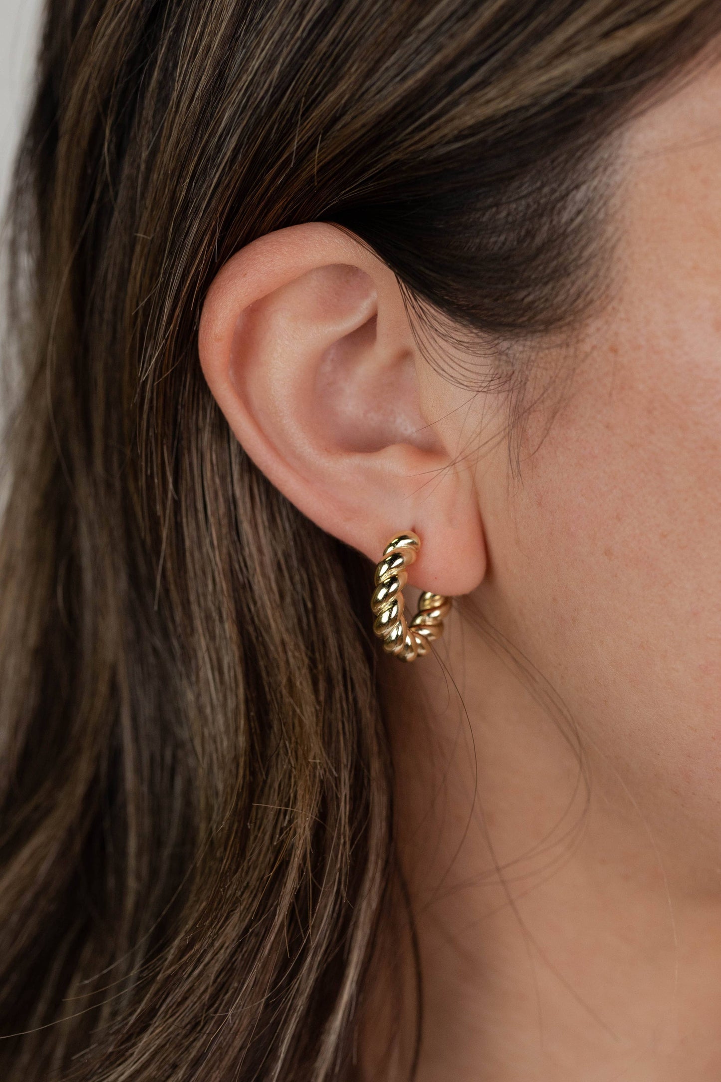 Gold Hoop - Twisted - Gold Earrings
