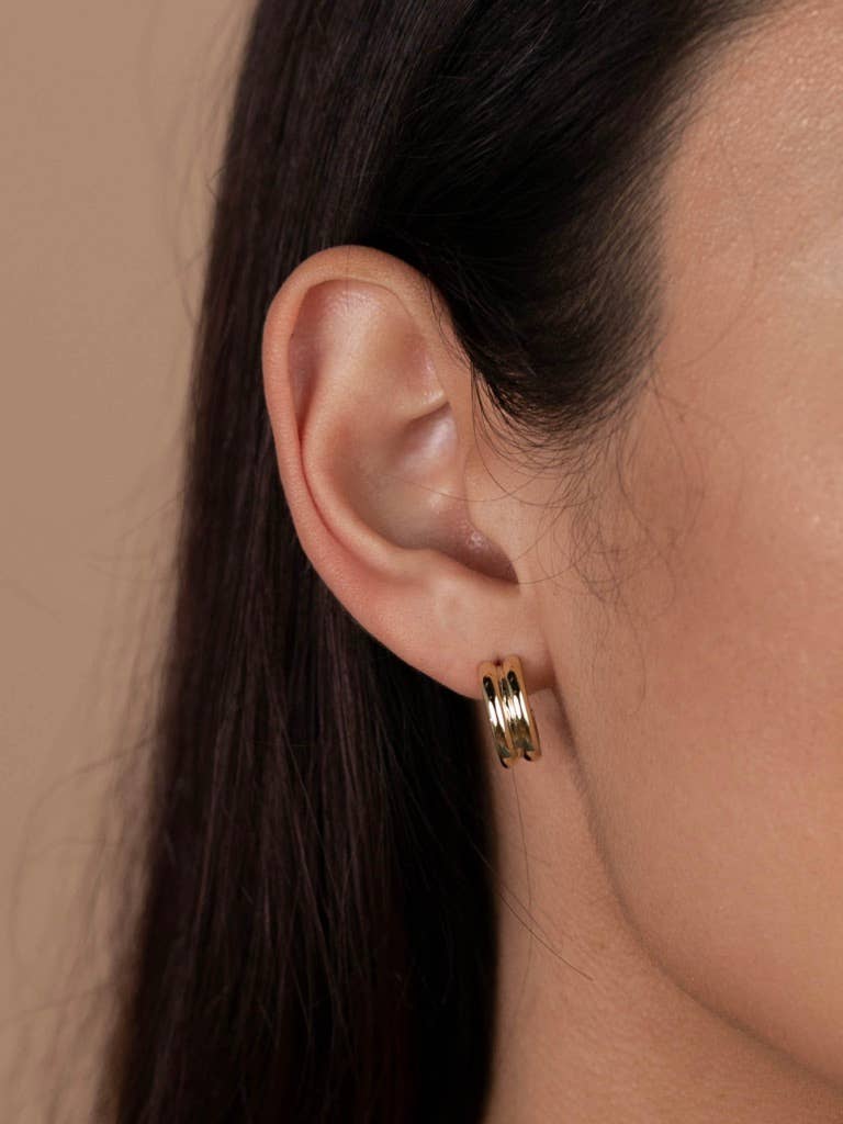 Golden Hoop - Bold - Earring