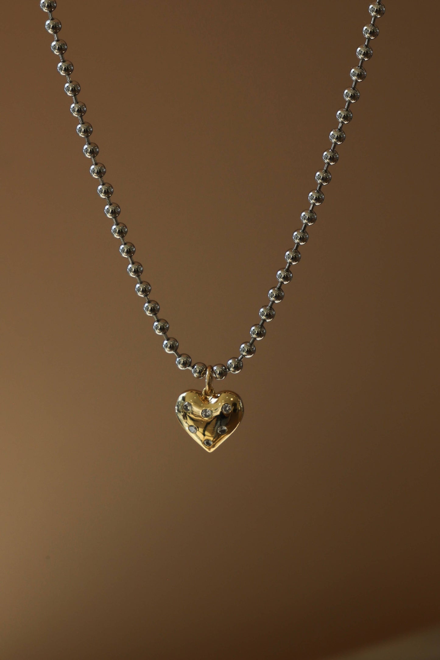 VALEN HEART NECKLACE