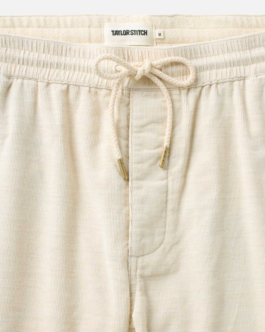 The Après Short in Heather Oat Pincord